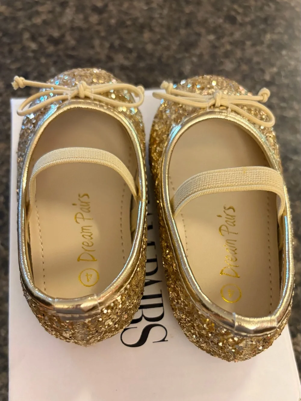 Dream Pairs Girls Size 4 Gold Glitter Dress Shoes / Ballet Flats – New in Box ✨